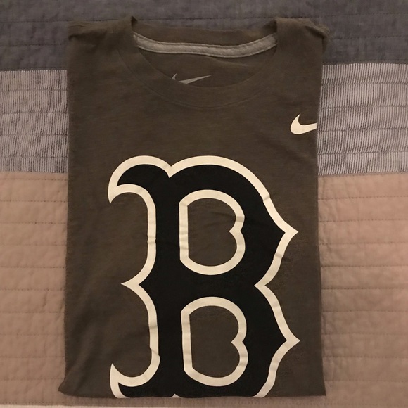 Nike Other - Nike Boston Red Sox short sleeve tee